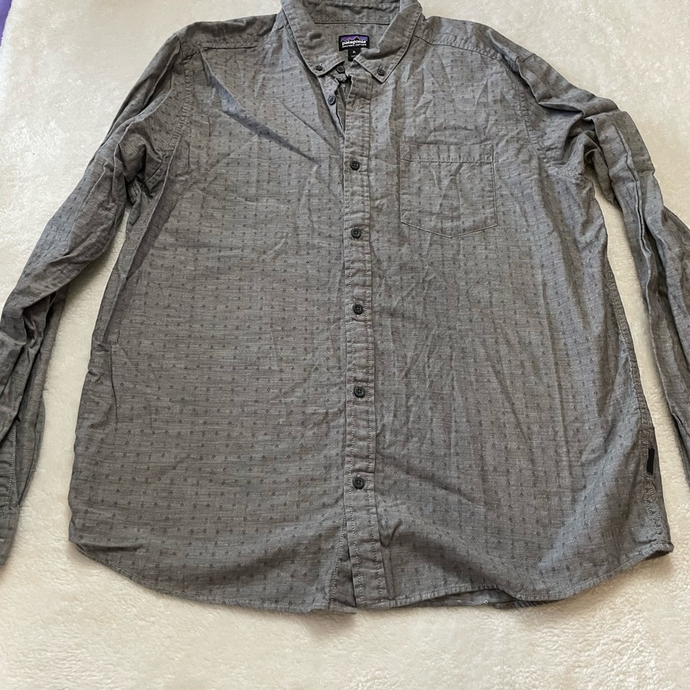 Patagonia Gray Casual Button Down Shirt with Long Sleeves